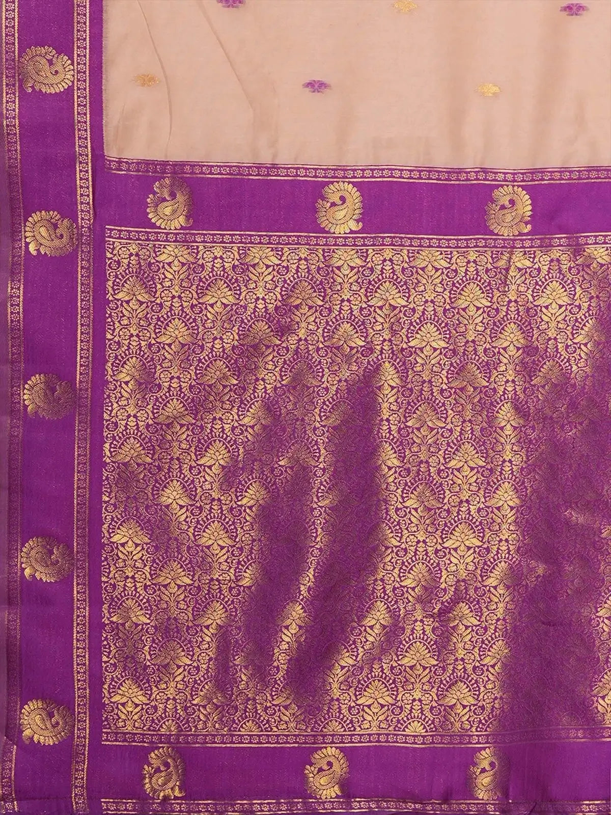 Profuse Peach Cotton Silk Saree With Demesne Blouse Piece