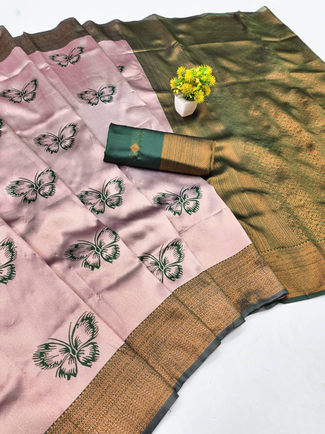Enamoring Baby Pink Pure Zari Weaving Banarasi Silk Saree With Epiphany Blouse Piece