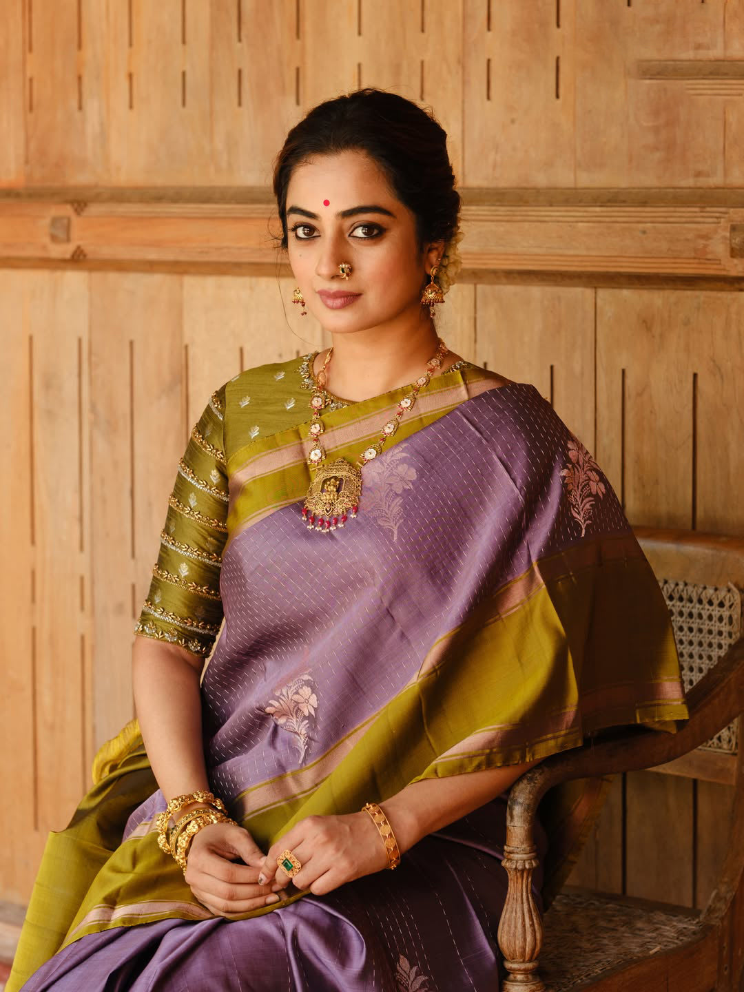 Amazing Lavender Soft Silk Saree With Appealing Blouse Piece