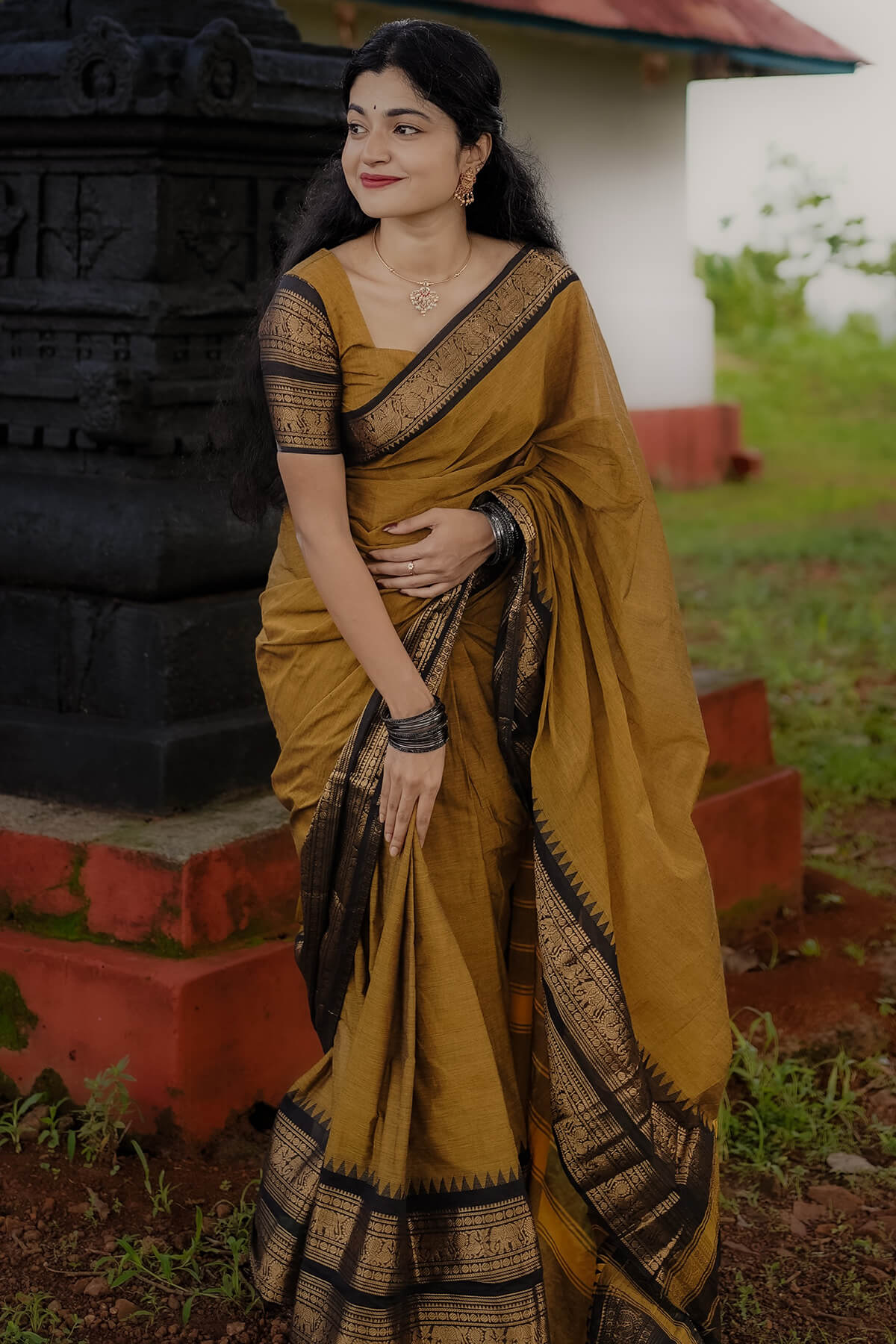 Arresting Mustard Cotton Silk Saree With Excellent Blouse Piece