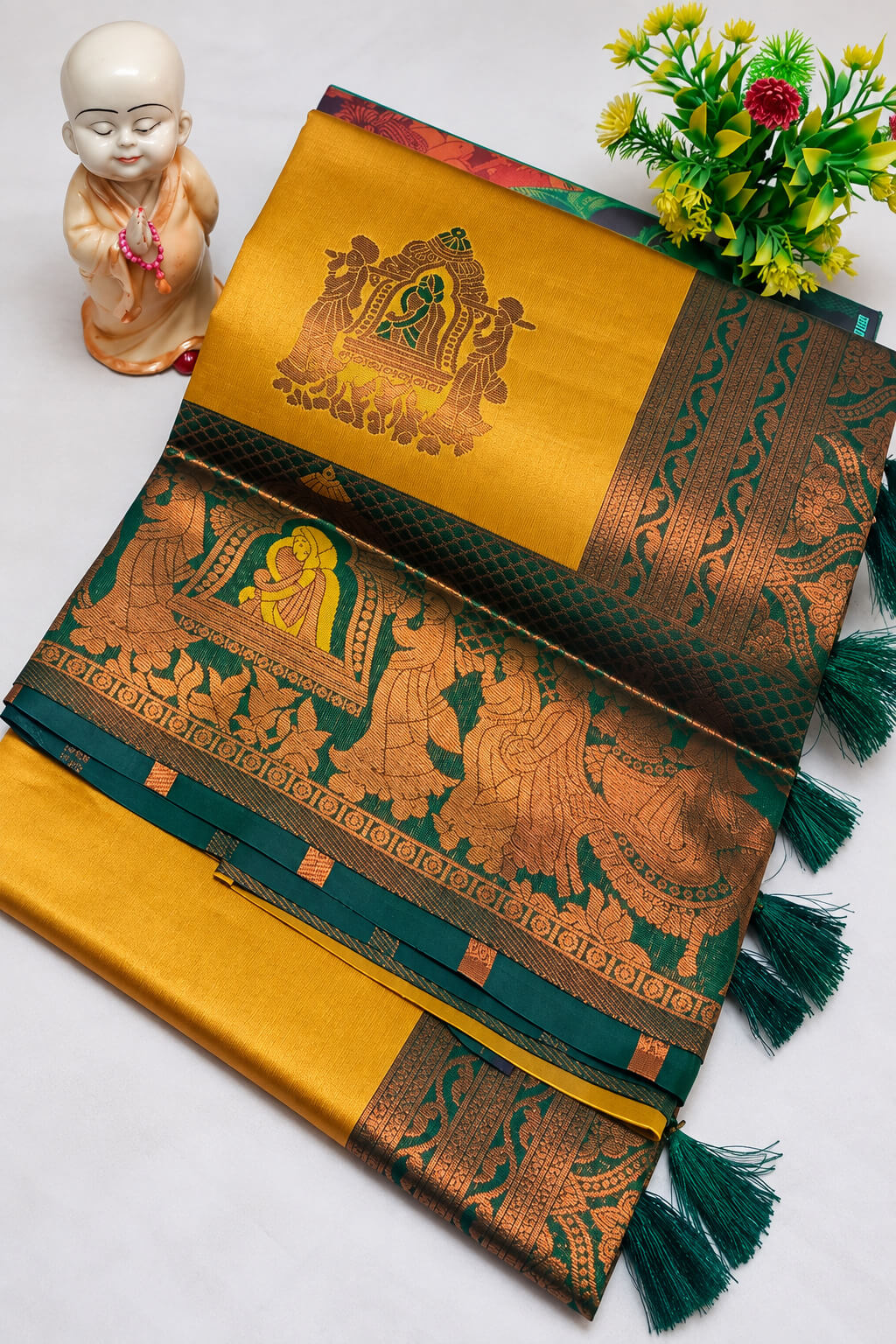 Appealing Yellow Pure Banarasi Silk Saree With Felicitous Blouse Piece