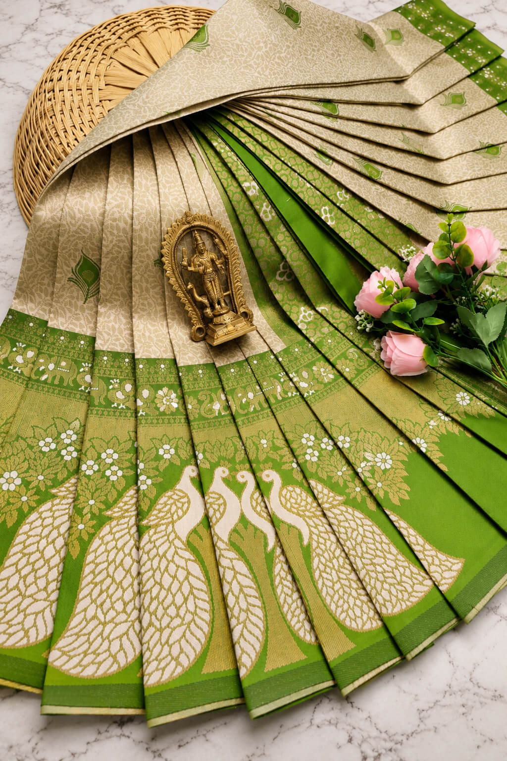 Gossamer Beige Pure Banarasi Silk Saree With Epiphany Blouse Piece