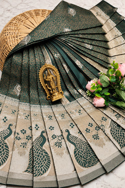 Stunner Dark Green Pure Banarasi Silk Saree With Palimpsest Blouse Piece