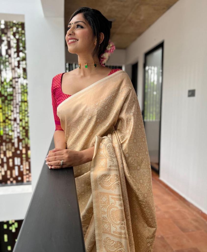 Trendy Beige Soft Silk Saree With Pretty Blouse Piece