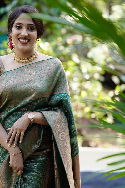 Beautiful Dark Green Soft Silk Saree With Adorable Blouse Piece