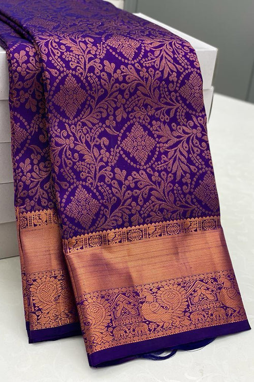 Load image into Gallery viewer, Enticing Royal Blue Soft Silk Saree With Ebullience Blouse Piece
