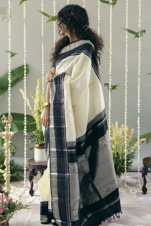 Load image into Gallery viewer, Adorable Off White Soft Silk Saree With Flameboyant Blouse Piece
