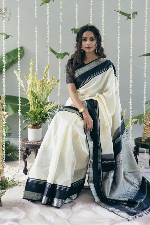 Load image into Gallery viewer, Adorable Off White Soft Silk Saree With Flameboyant Blouse Piece
