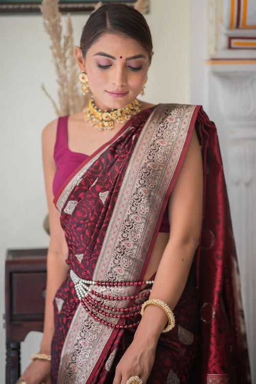 Load image into Gallery viewer, Sempiternal Maroon Soft Silk Saree With Evanescent Blouse Piece
