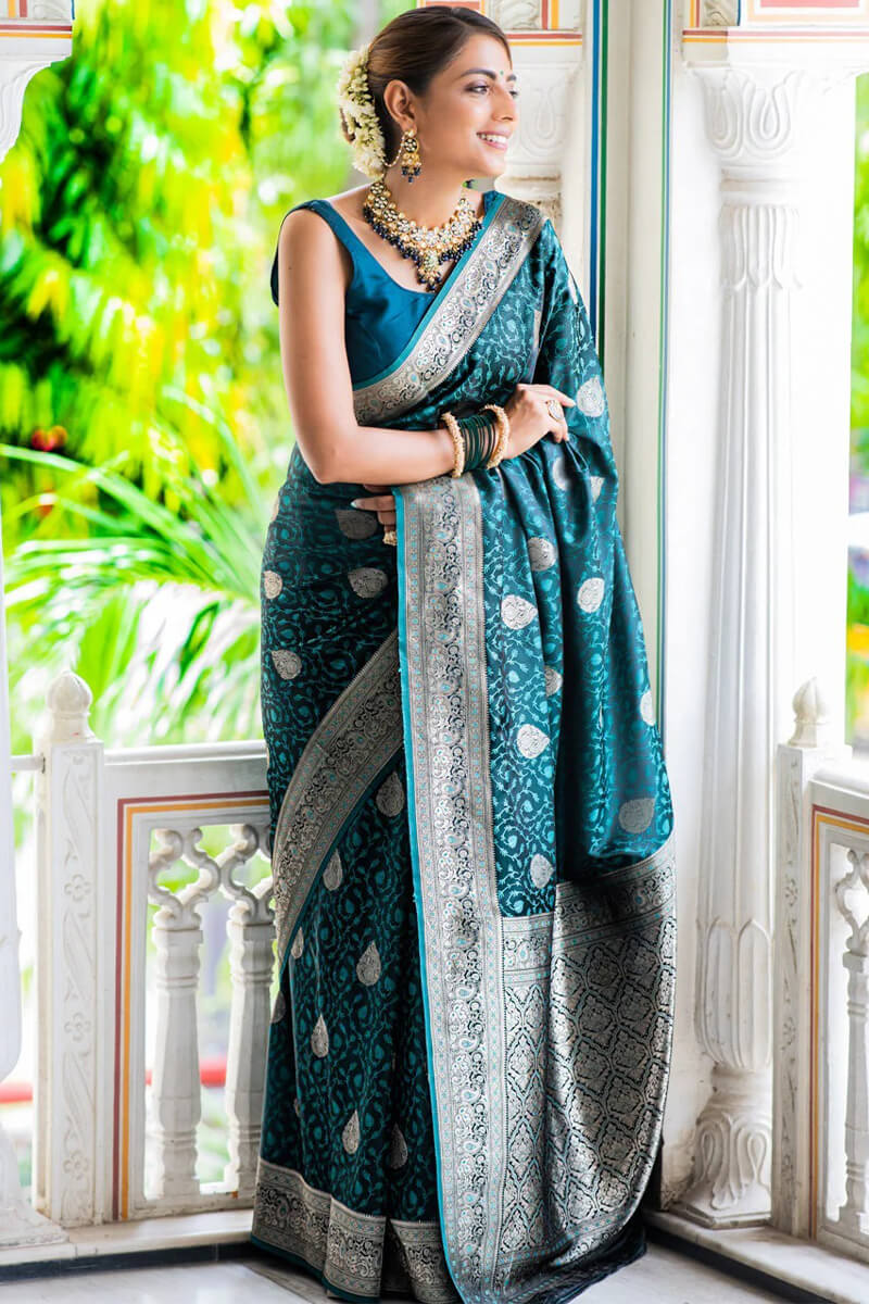 Chatoyant Rama Soft Silk Saree With Gossamer Blouse Piece