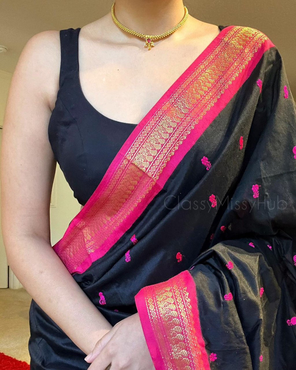 Twirling Black Soft Silk Saree With Chatoyant Blouse Piece