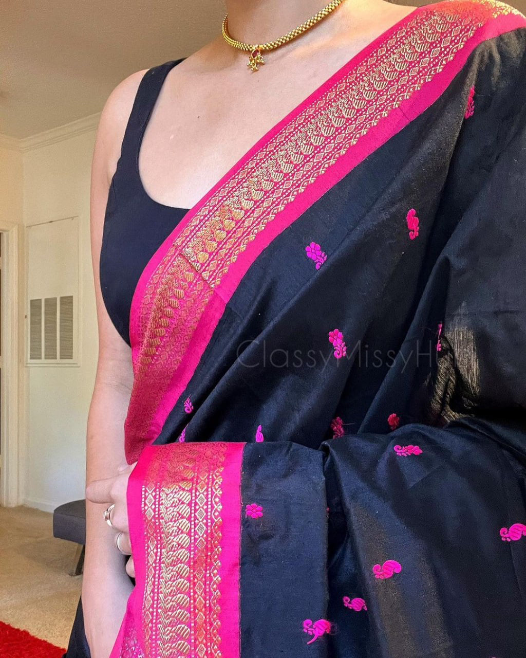 Twirling Black Soft Silk Saree With Chatoyant Blouse Piece