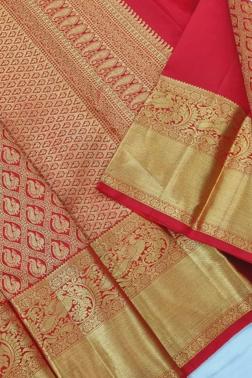 Load image into Gallery viewer, Mellifluous Red Soft Silk Saree With Beleaguer Blouse Piece
