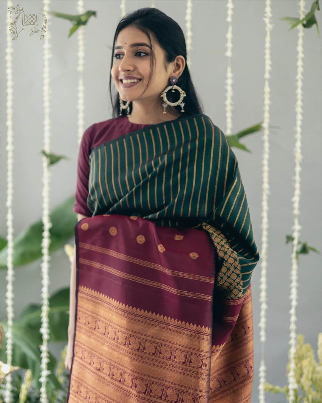 Flattering Wine Soft Silk Saree With Panoply Blouse Piece