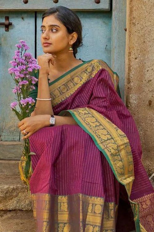 Load image into Gallery viewer, Classy Dark Pink Soft Silk Saree With Smart Blouse Piece
