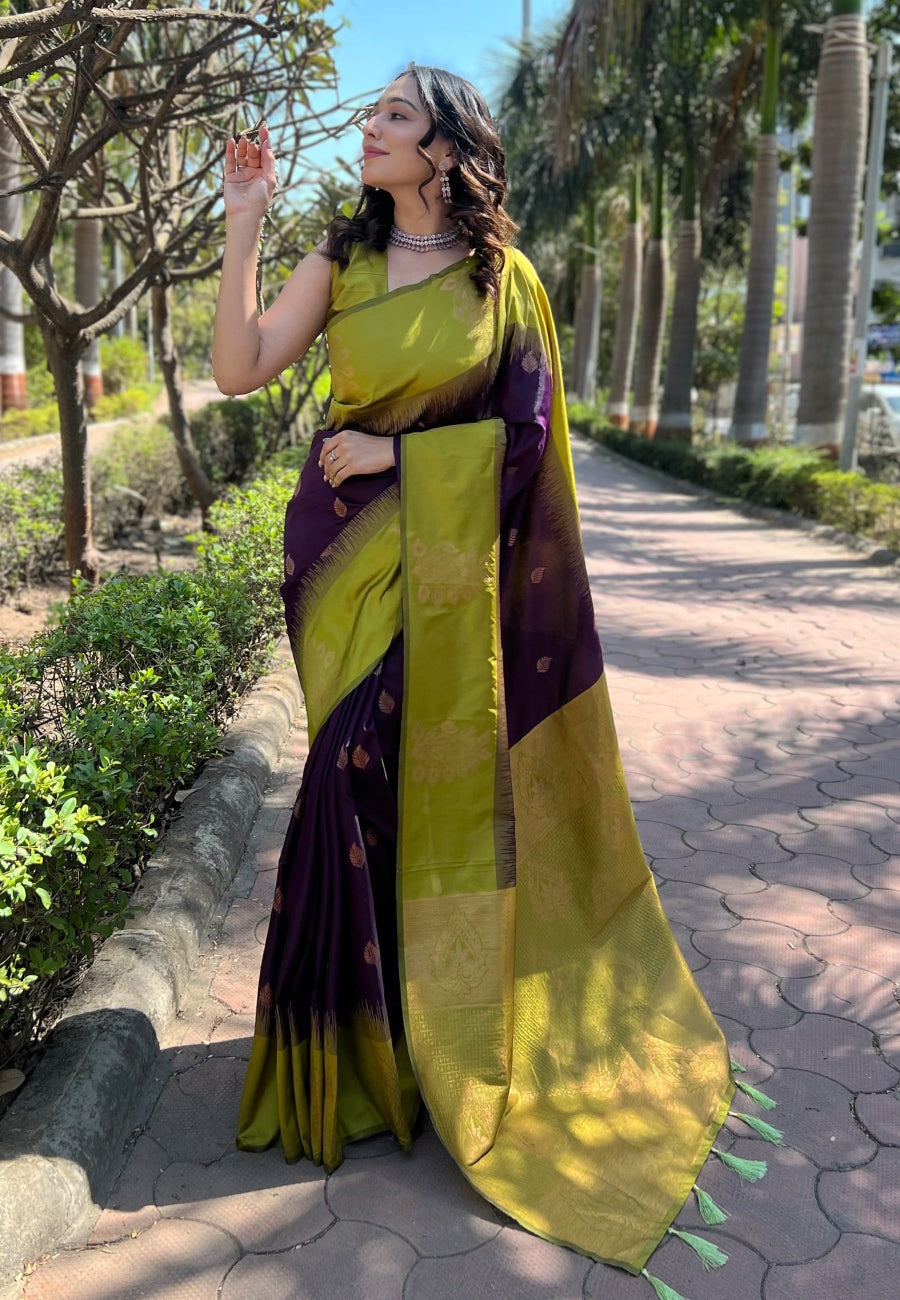 Demure Purple Soft Silk Saree With Delectable Blouse Piece