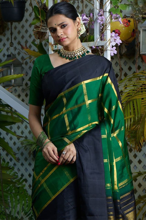 Load image into Gallery viewer, Alluring Dark Green Soft Silk Saree With Entrancing Blouse Piece
