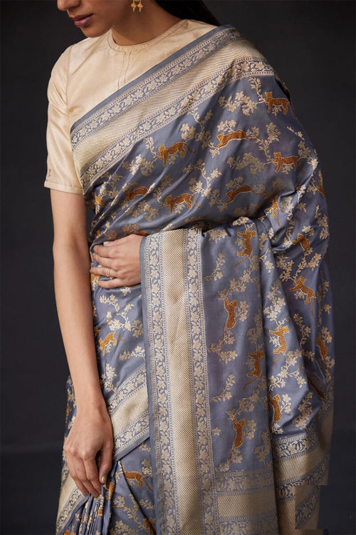 Load image into Gallery viewer, Admirable Grey Soft Silk Saree With Denouement Blouse Piece
