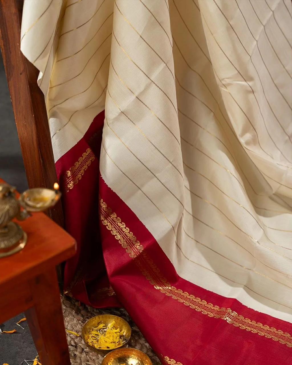 Adorning Off White Soft Silk Saree With Captivating Blouse Piece