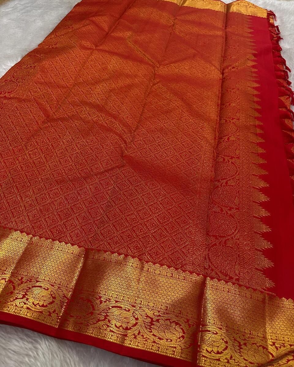 Skinny Red Soft Banarasi Silk Saree With Precious Blouse Piece