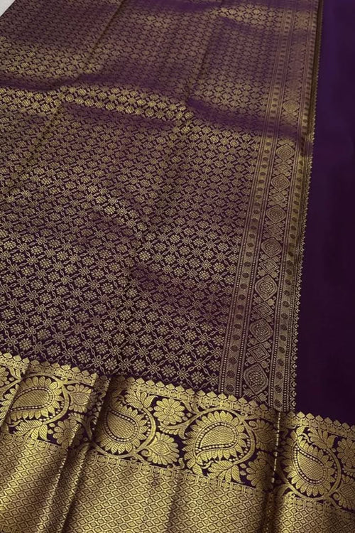 Load image into Gallery viewer, Luxuriant Purple Soft Banarasi Silk Saree With Resplendent  Blouse Piece
