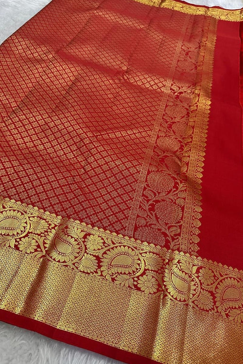 Load image into Gallery viewer, Assemblage Red Soft Banarasi Silk Saree With Delightful Blouse Piece
