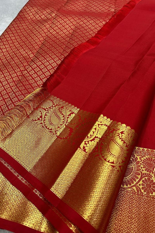 Load image into Gallery viewer, Assemblage Red Soft Banarasi Silk Saree With Delightful Blouse Piece
