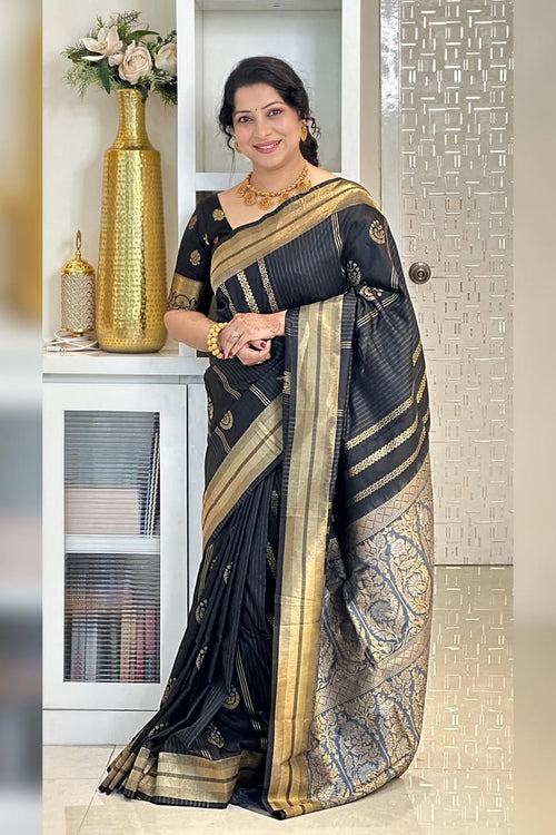 Load image into Gallery viewer, Opulent Black Soft Silk Saree With Flameboyant Blouse Piece
