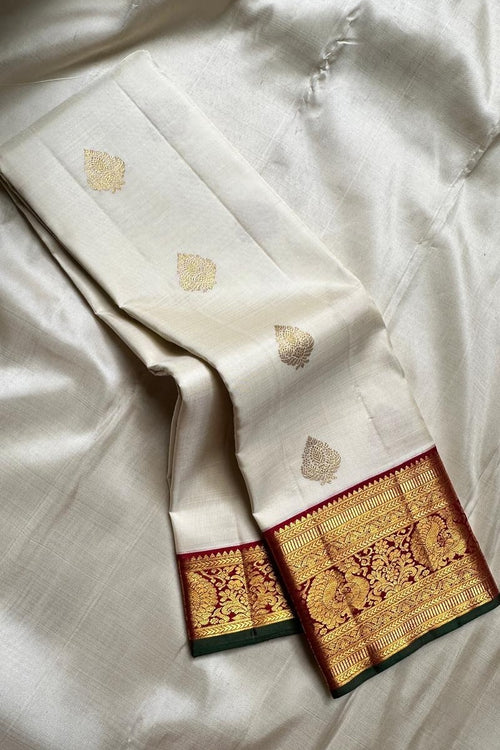 Load image into Gallery viewer, Jazzy Beige Soft Silk Saree With Stylish Blouse Piece
