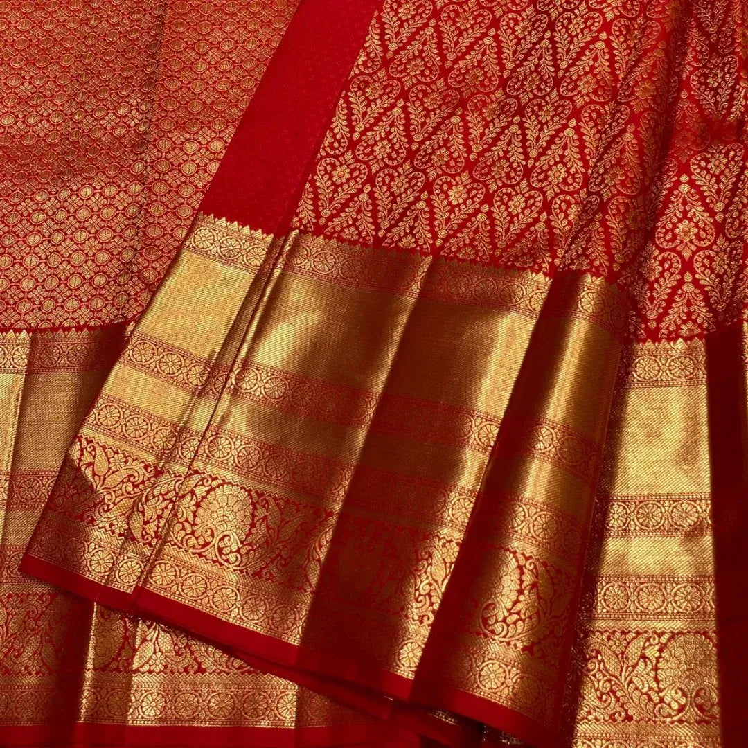 Serendipity Red Soft Banarasi Silk Saree With Lissome Blouse Piece
