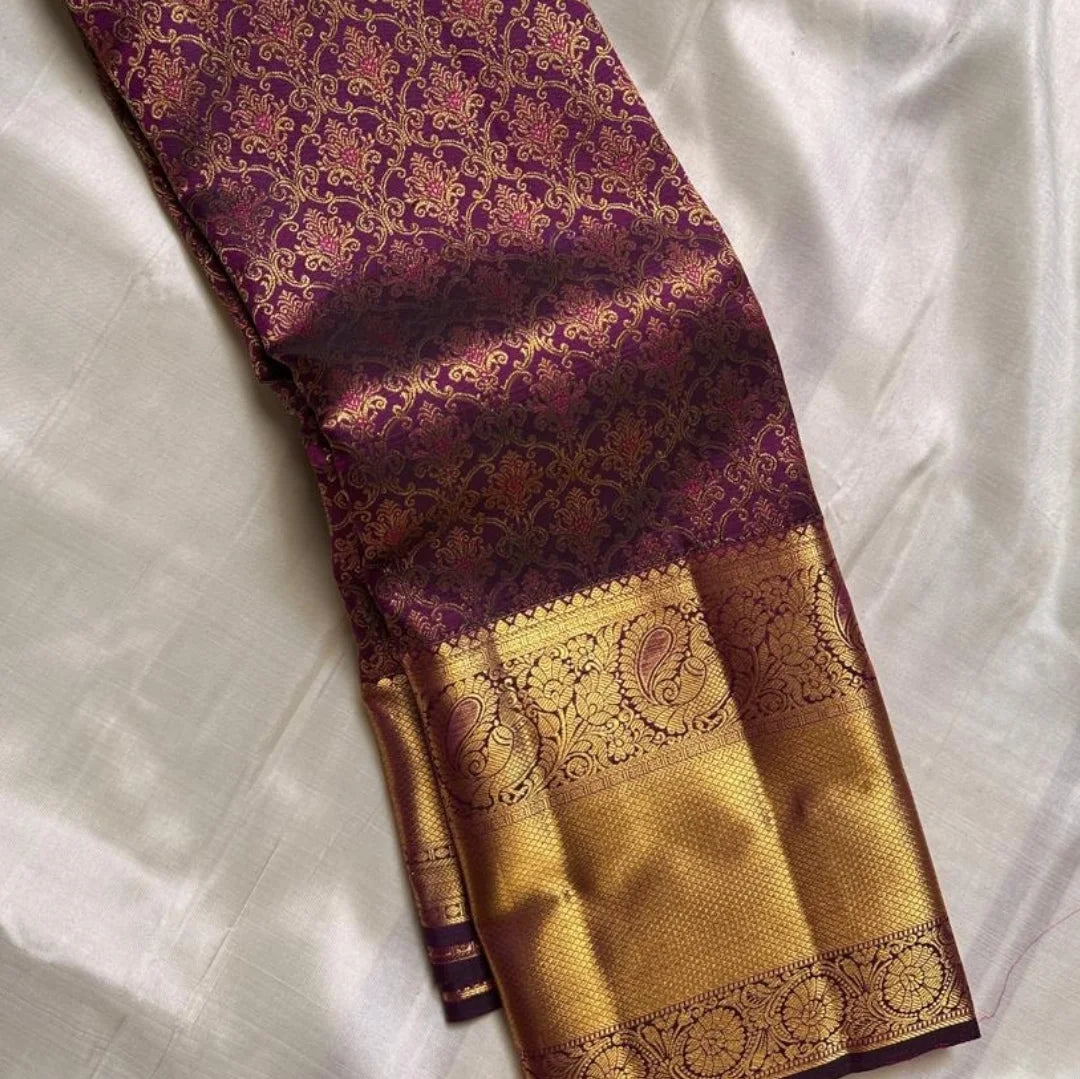 Adoring Purple Soft Banarasi Silk Saree With Admirable Blouse Piece