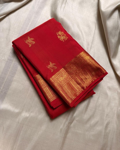 Enamoring Red Soft Banarasi Silk Saree With Magnetic Blouse Piece
