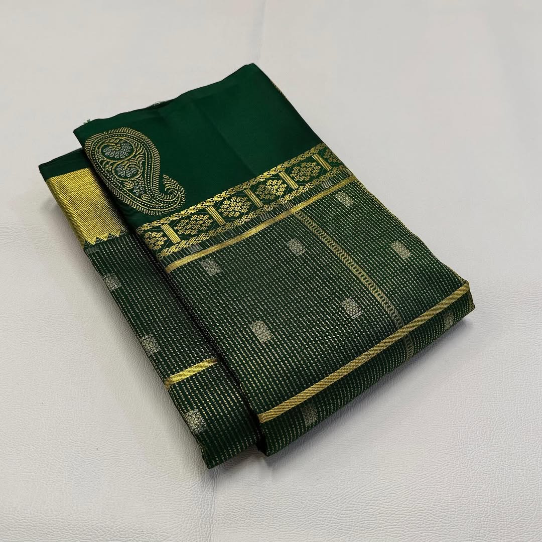 Gratifying Dark Green Soft Banarasi Silk Saree With Radiant Blouse Piece