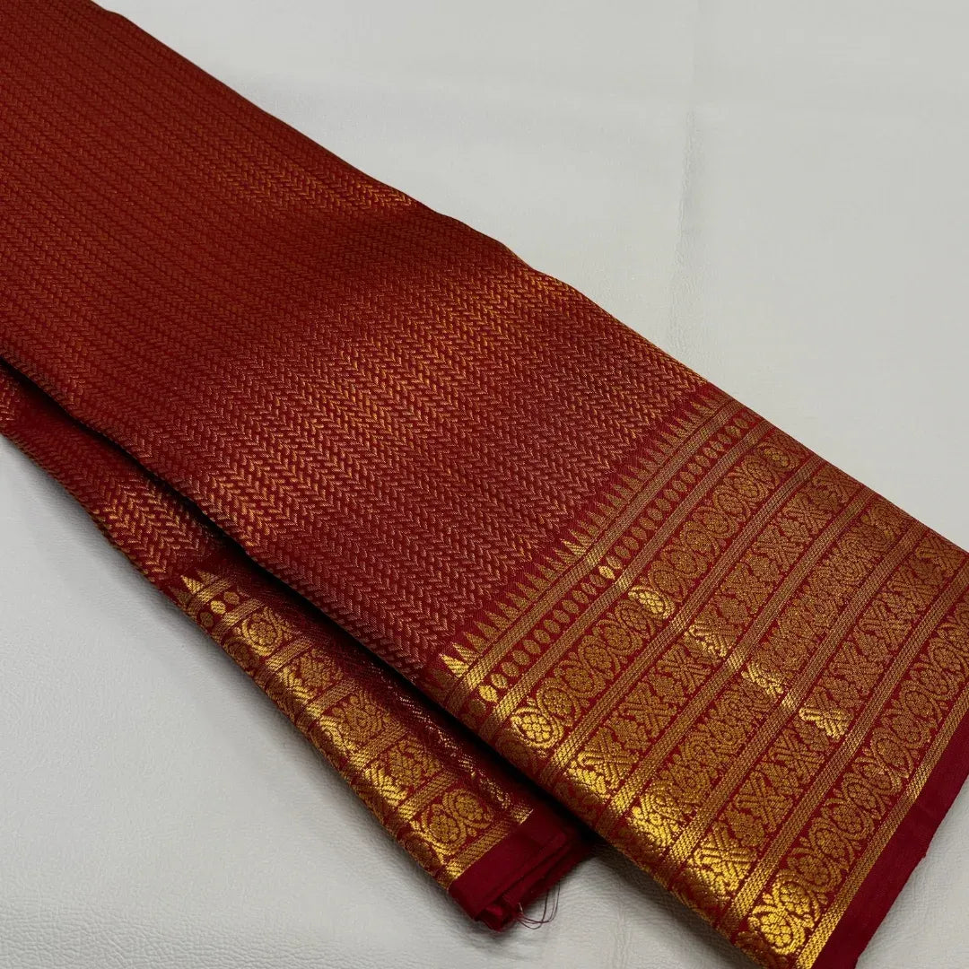 Felicitous Red Soft Banarasi Silk Saree With Improbable Blouse Piece