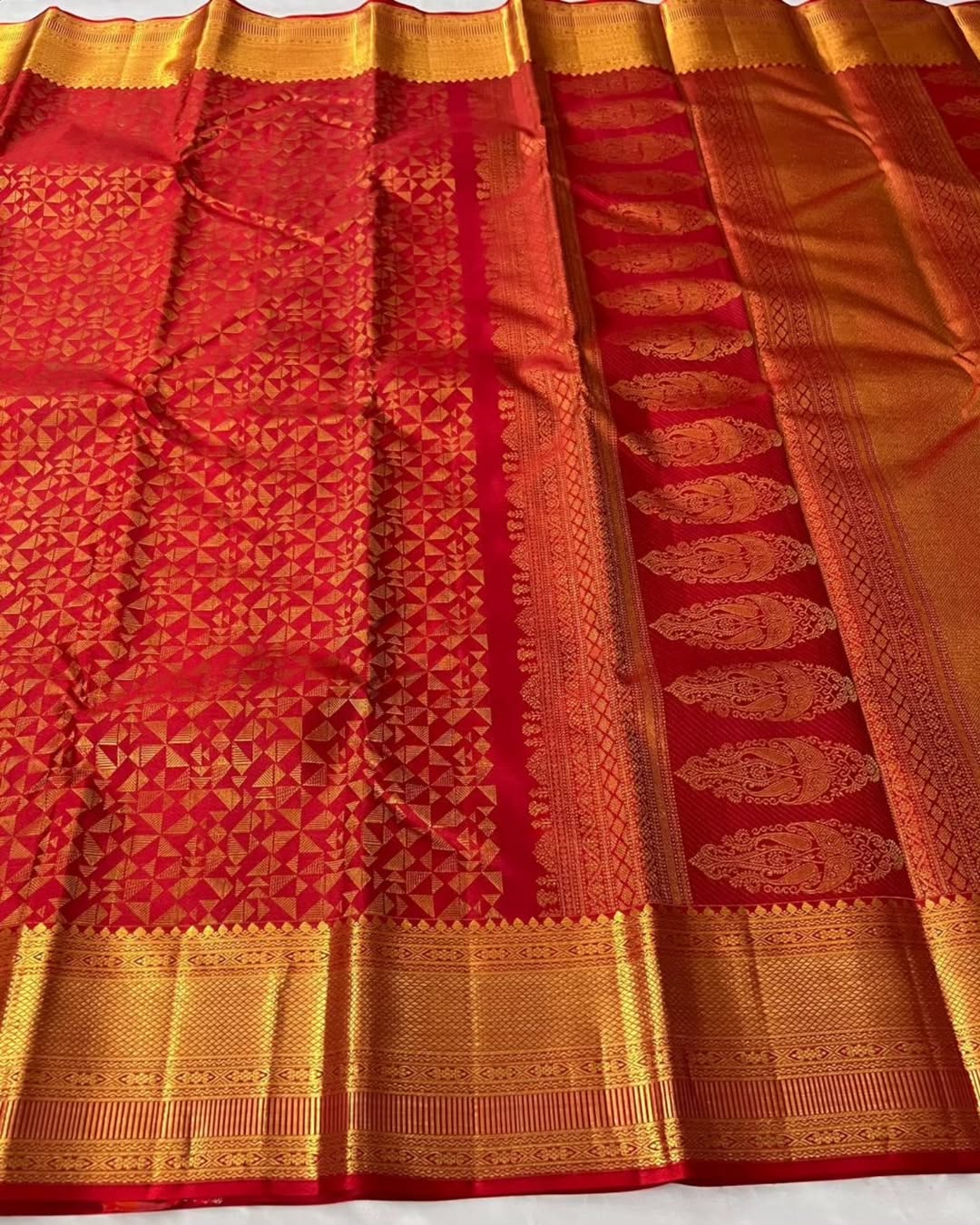 Captivating Red Soft Banarasi Silk Saree With Prodigal Blouse Piece