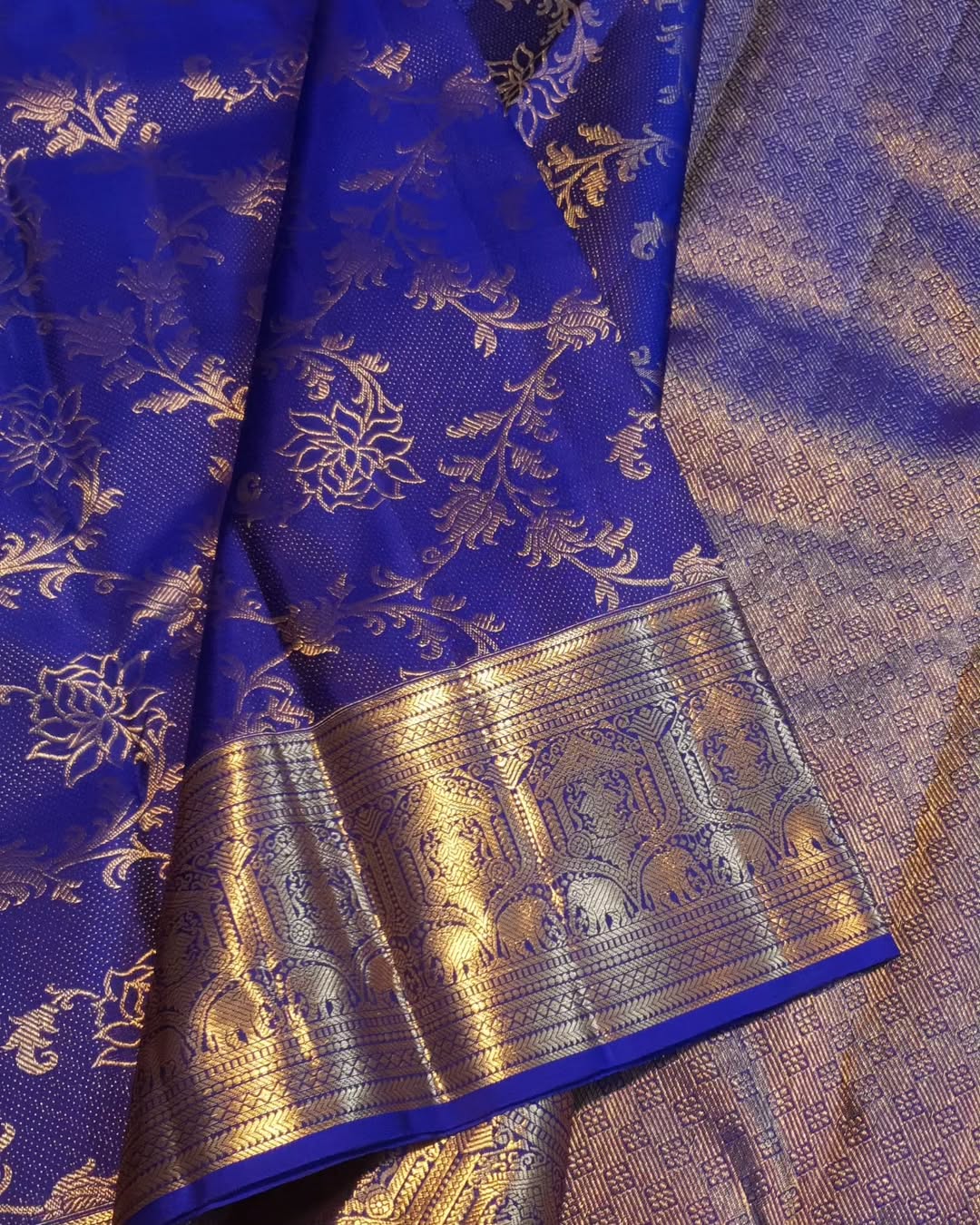 Mesmerising Royal Blue Soft Banarasi Silk Saree With Evocative Blouse Piece