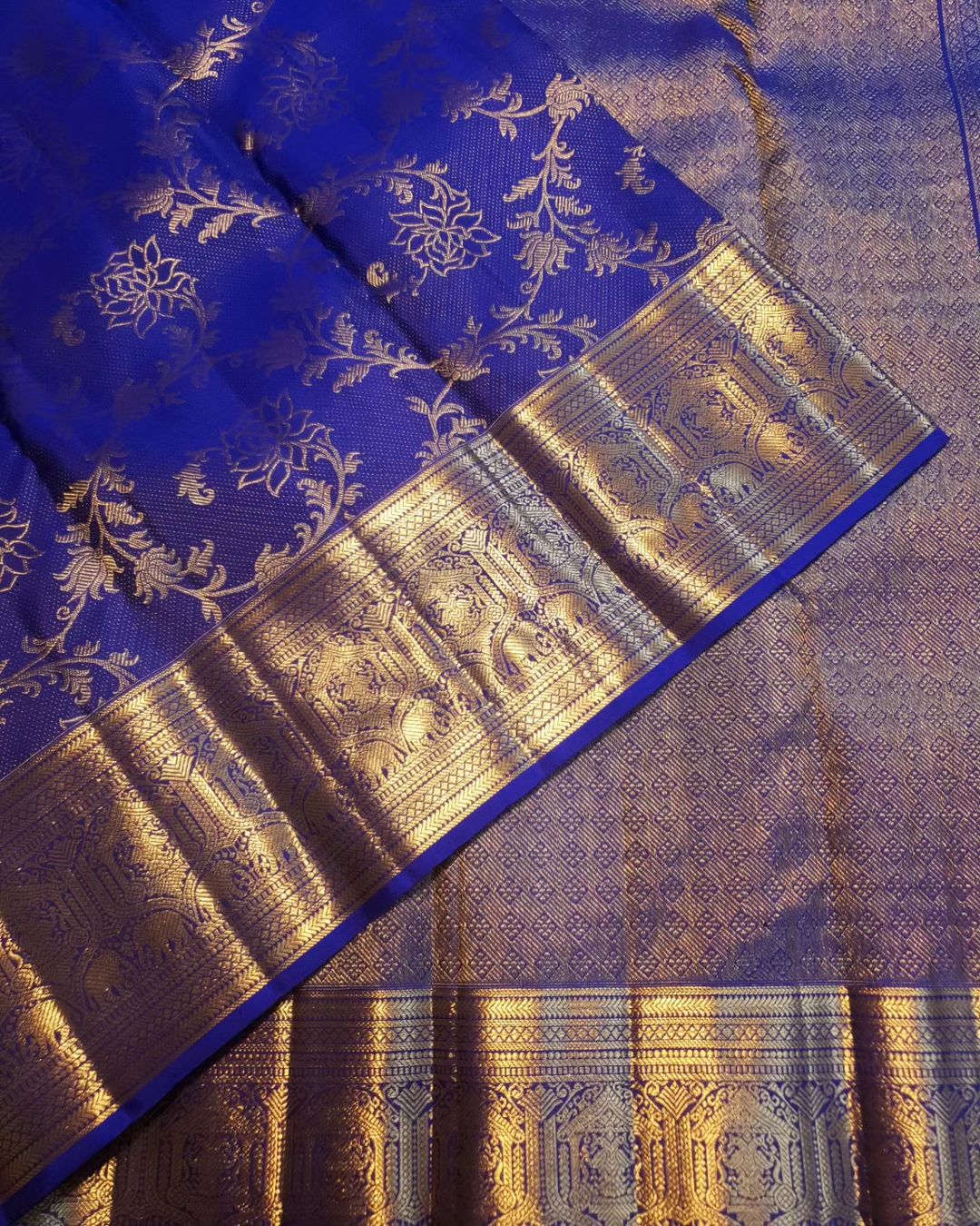 Mesmerising Royal Blue Soft Banarasi Silk Saree With Evocative Blouse Piece