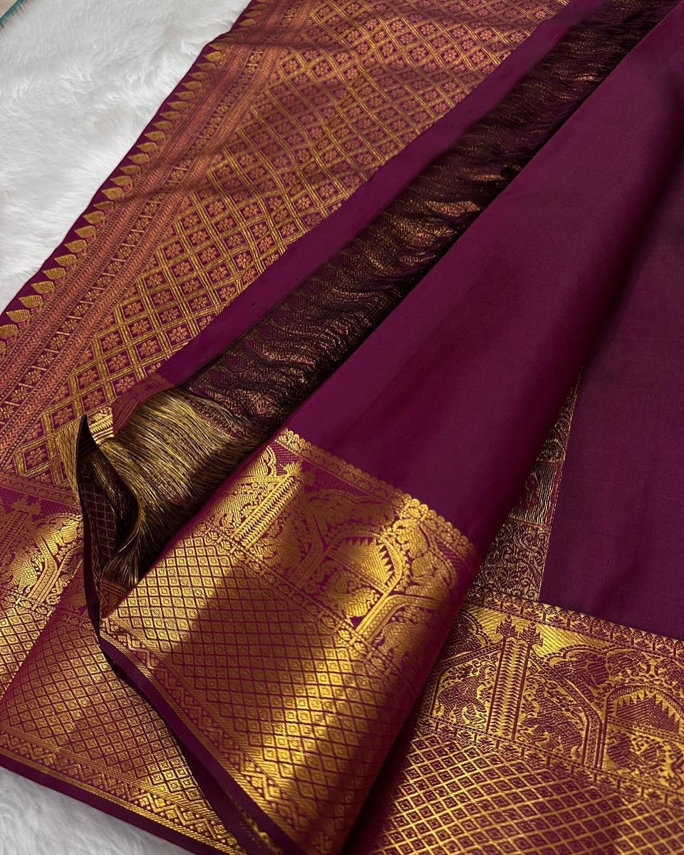 Prettiest Purple Soft Silk Saree With Improbable  Blouse Piece