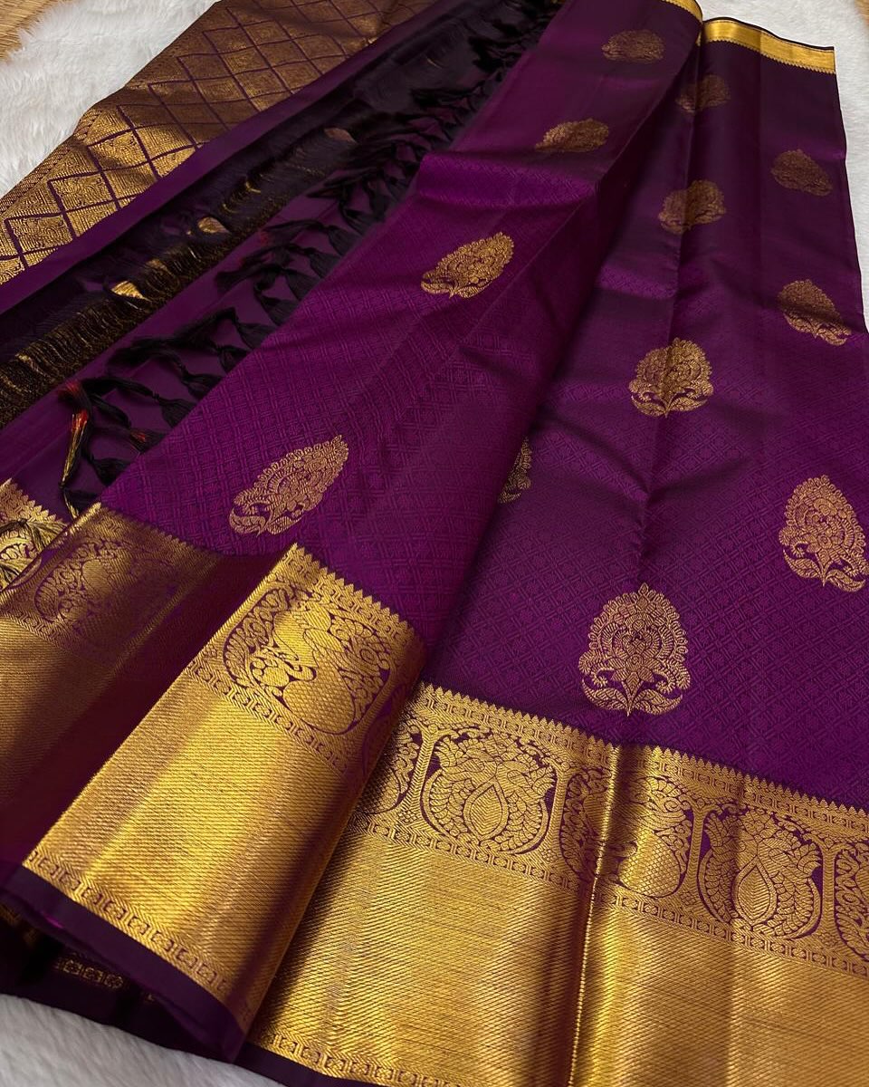 Transcendent Purple Soft Banarasi Silk Saree With Beguiling Blouse Piece