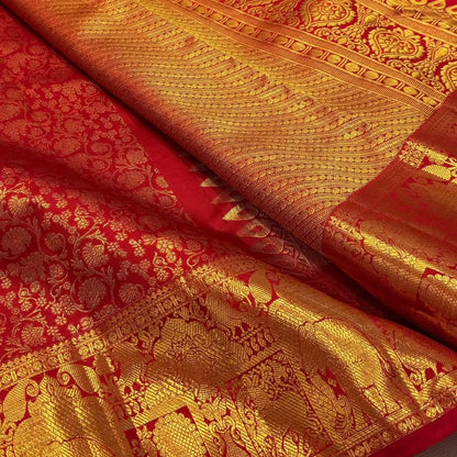 Admirable Red Soft Banarasi Silk Saree With Majestic Blouse Piece