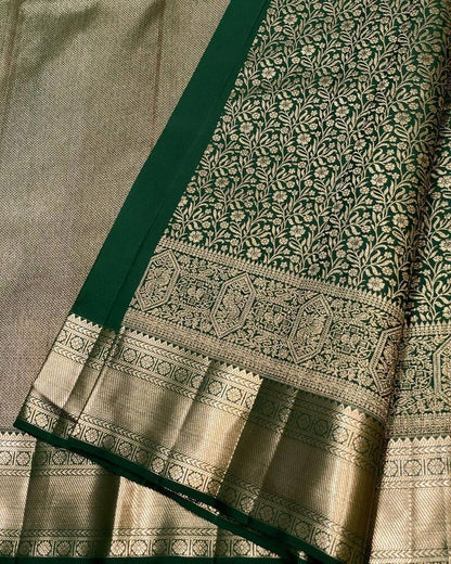 Eloquence Dark Green Soft Banarasi Silk Saree With Engrossing Blouse Piece