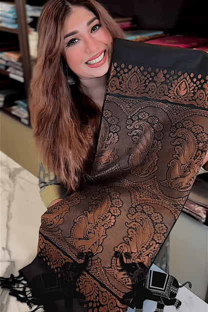 Gratifying Black Soft Banarasi Silk Saree With Intricate Blouse Piece