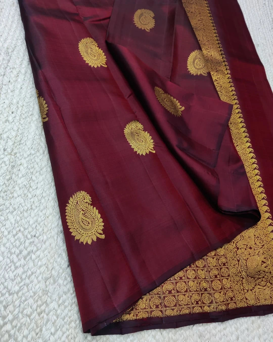 Breathtaking Wine Soft Banarasi Silk Saree With Adorning Blouse Piece