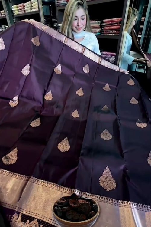 Load image into Gallery viewer, Trendy Purple Soft Banarasi Silk Saree With Forbearance Blouse Piece
