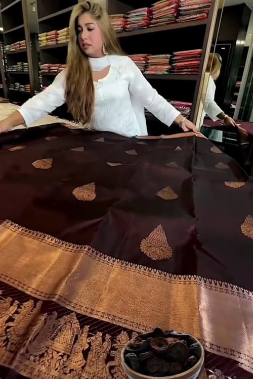 Load image into Gallery viewer, Trendy Purple Soft Banarasi Silk Saree With Forbearance Blouse Piece
