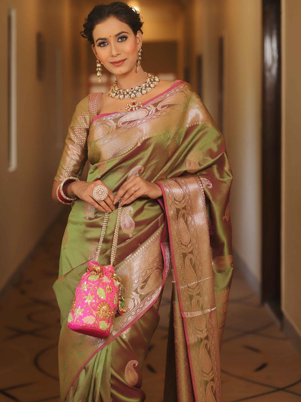 Enthralling Mehndi Soft Banarasi Silk Saree With Deserving Blouse Piece