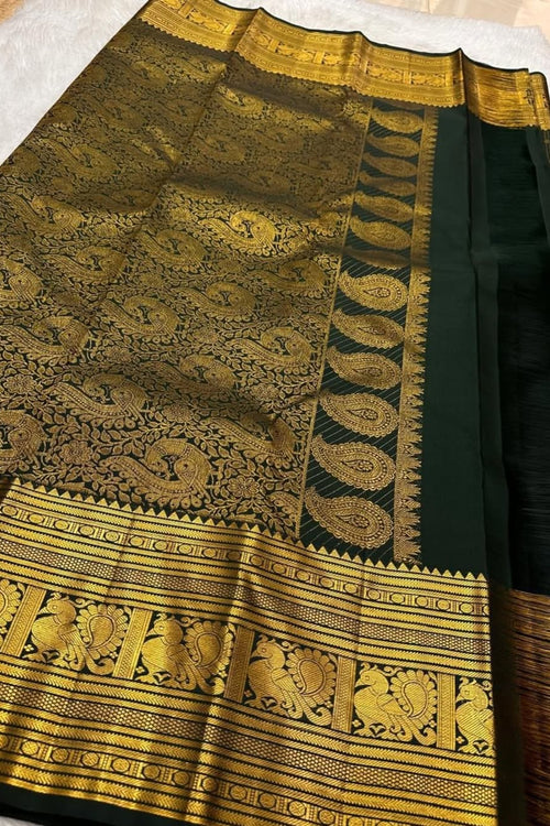 Load image into Gallery viewer, Ephemeral Dark Green Soft Banarasi Silk Saree With Amiable Blouse Piece
