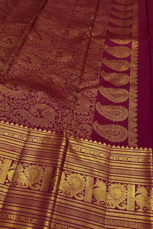 Load image into Gallery viewer, Splendiferous Dark Pink Soft Banarasi Silk Saree With Stylish Blouse Piece
