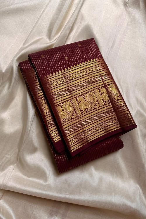 Load image into Gallery viewer, Hypnotic Maroon Soft Banarasi Silk Saree With Inimitable Blouse Piece
