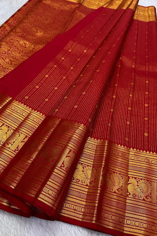 Load image into Gallery viewer, Pulsating Red Soft Banarasi Silk Saree With Conflate Blouse Piece
